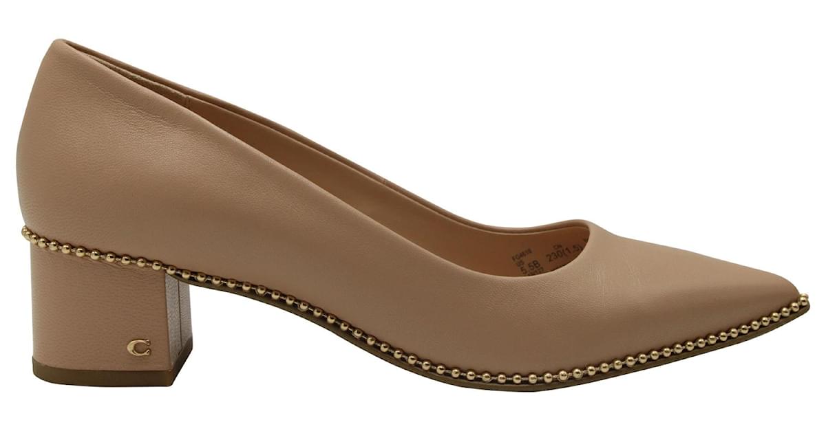 COACH 85 mm Waverly Pump with Beadchain, Stone, 8.5: Buy Online at Best  Price in UAE - Amazon.ae