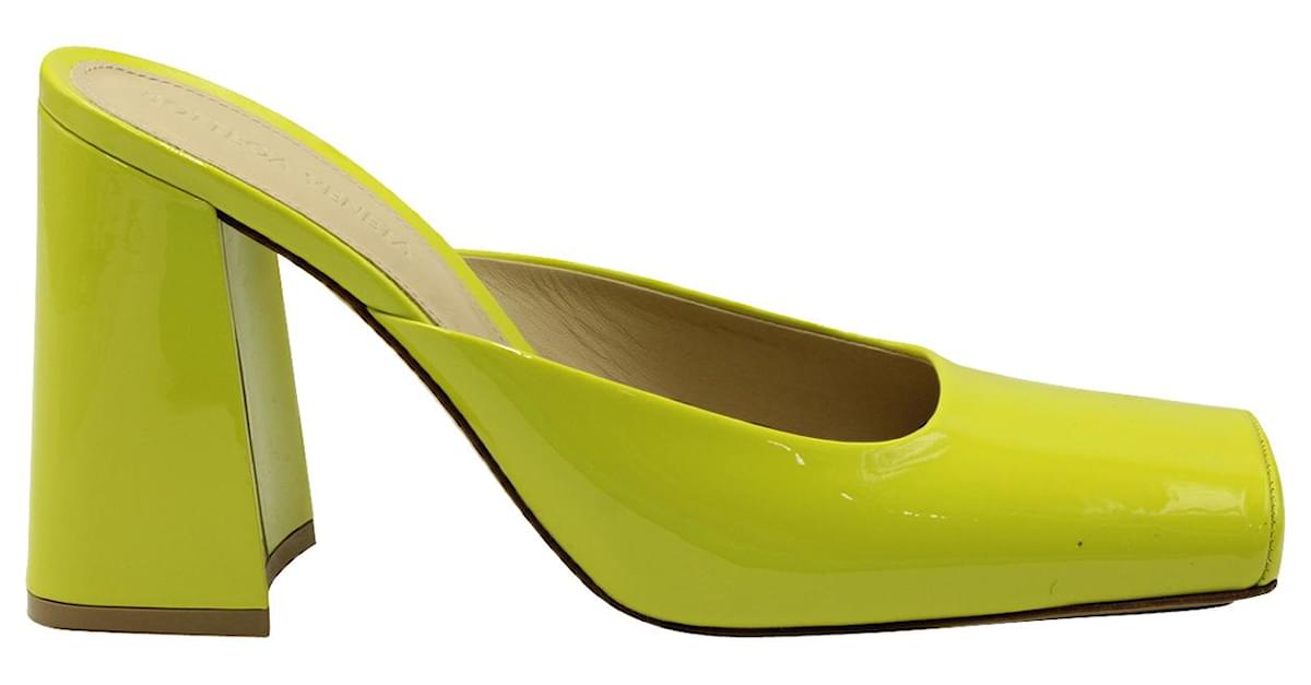 Neon mules fashion