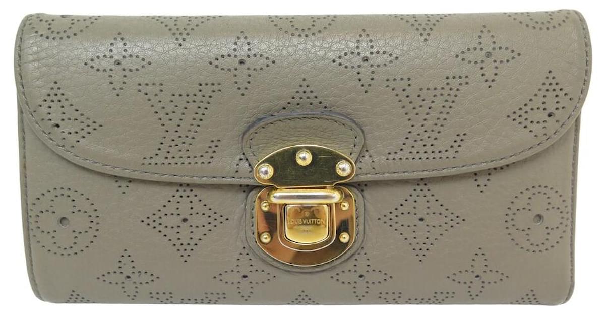 Auth. Louis Vuitton Burgundy Monogram Mahina Leather Perforated Amelia  Wallet