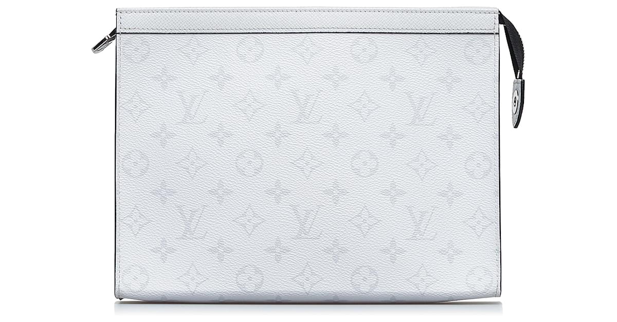 Louis Vuitton White Monogram Taigarama Pochette Voyage MM Cloth ref.963195  - Joli Closet