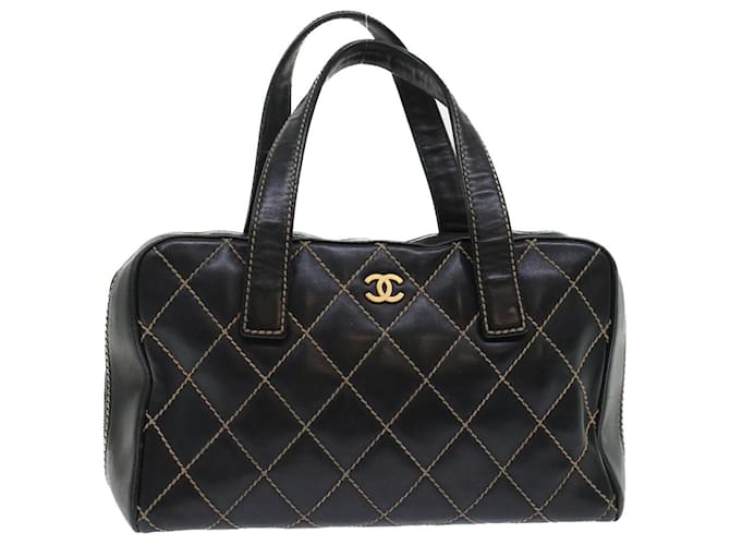 CHANEL Wild Stitch Shoulder Bag Leather Black CC Auth 45927 ref