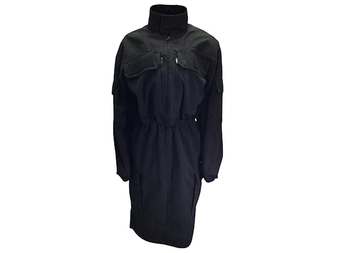 Robe longue noire manches longues détails métalliques