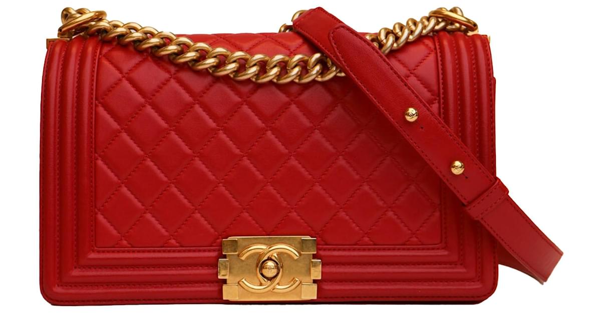 Chanel Red Medium Boy Flap Bag Leather ref.971068