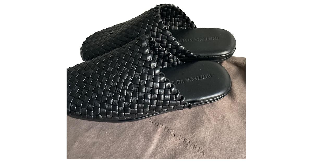 サンダル BOTTEGA VENETA Slippers and Clogs Men Fabric Black Bottega Veneta Slippers and Clogs Men Fabric Black | B-Exit