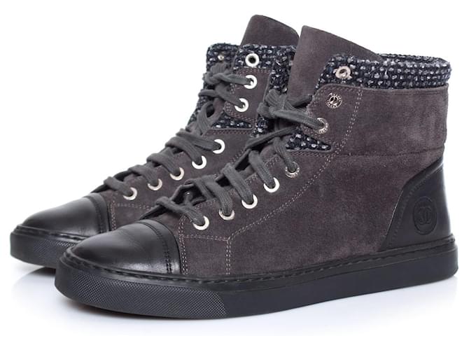 Chanel, high top cc logo tennis sneakers with tweed Grey Suede