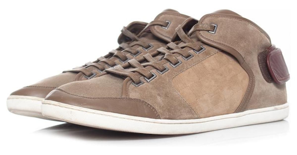 Louis Vuitton, Suede trainers with velcro Brown ref.1003547 - Joli Closet