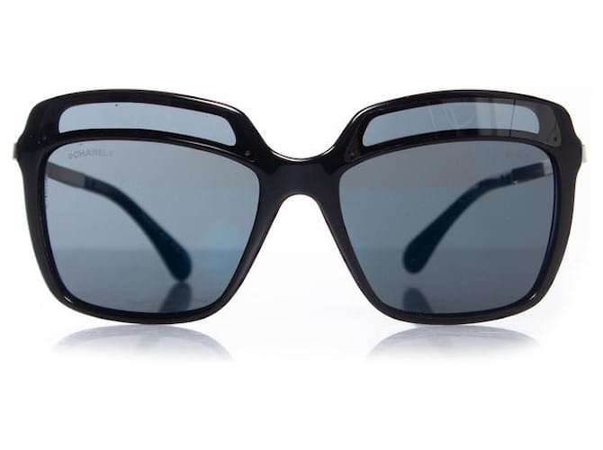 CHANEL Sunglasses Black Plastic Coco Mark Lens 6 x 5.1 cm w