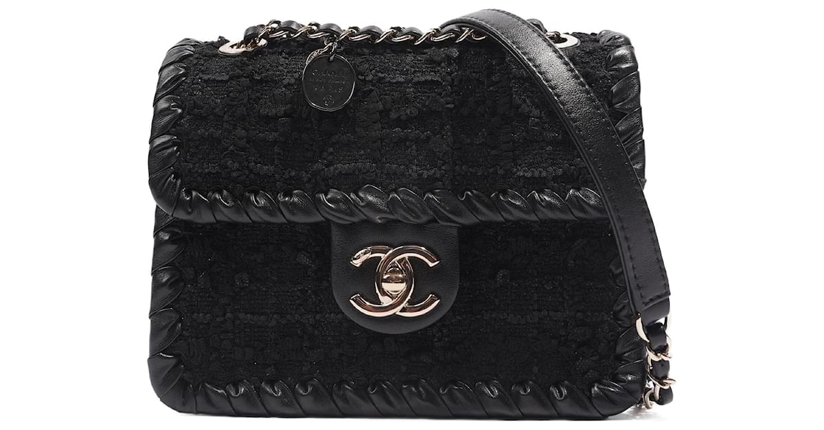 Chanel Womens Flap Bag Black Tweed Mini ref.1006305 - Joli Closet