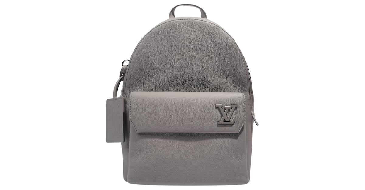 Louis Vuitton Mens Takeoff Backpack Grey Leather ref.1006662