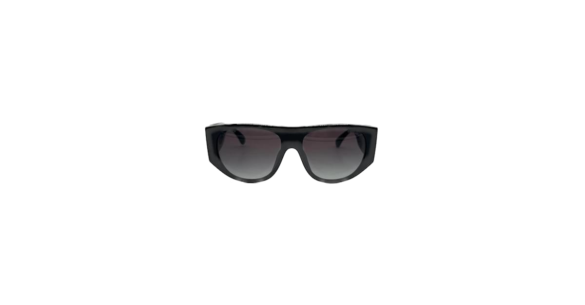 CHANEL Sunglasses T. plastic Black ref.1008279 - Joli Closet