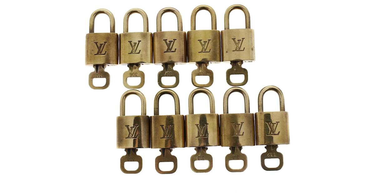 Louis Vuitton padlock 10Set Gold Tone LV Auth 46697 Metal ref