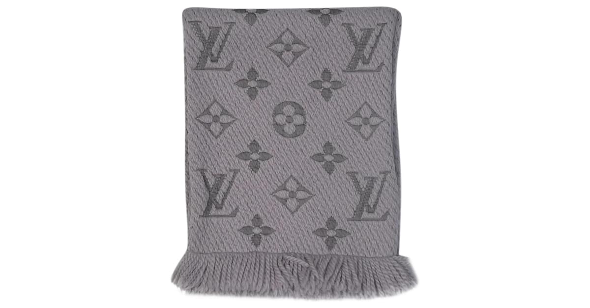 Louis Vuitton Sciarpa Logomania grigia Grigio Lana ref.986933 - Joli Closet