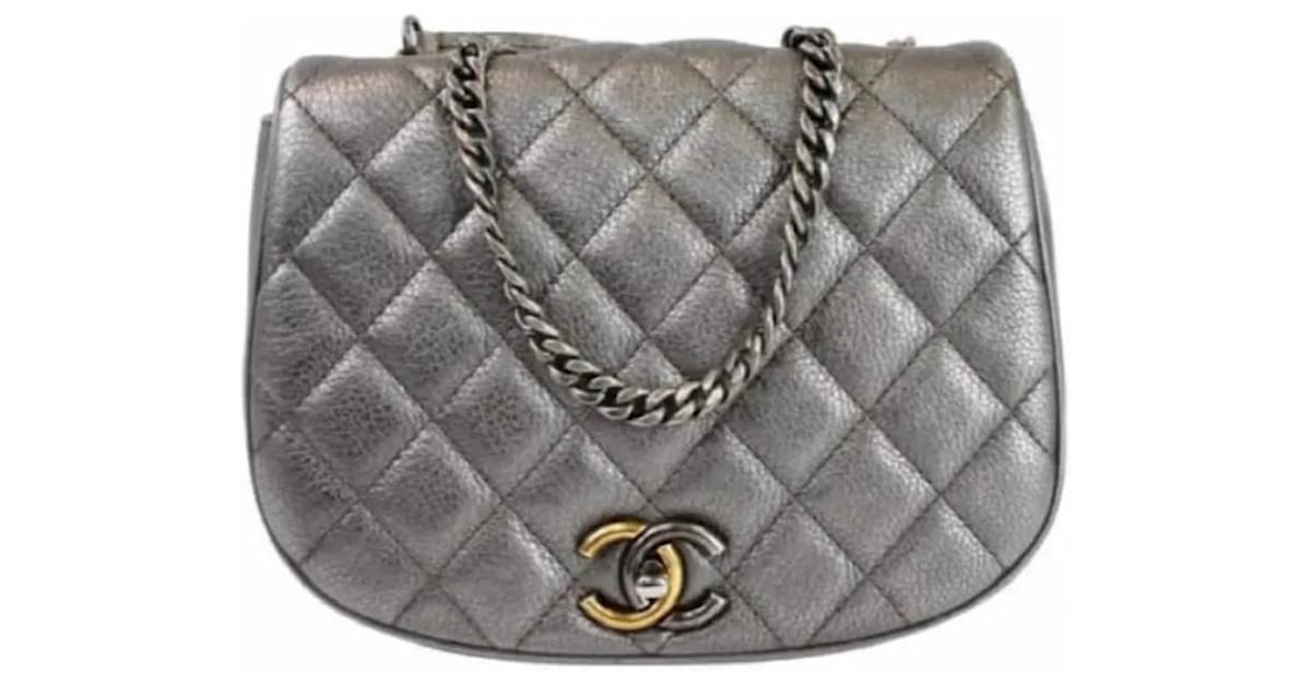 Chanel Handbags Grey Leather ref.992464 - Joli Closet