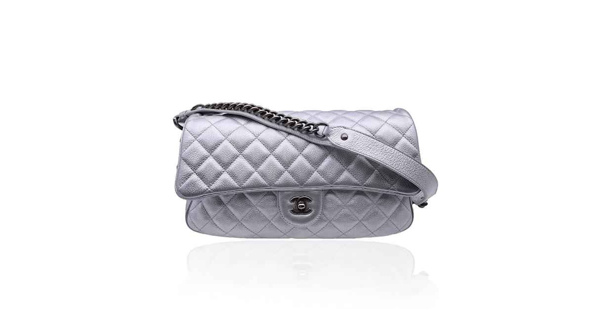 Chanel Shoulder Bag Easy Flap Bag Silvery Leather ref.995869