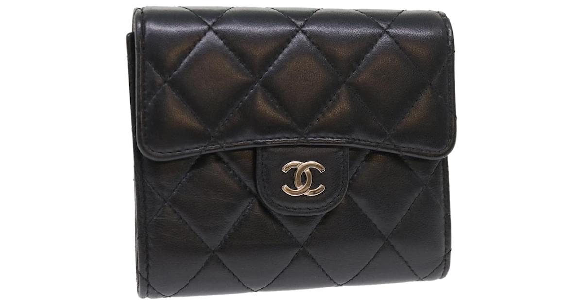 Chanel CC Wallet Small Lambskin Leather – l'Étoile de Saint Honoré