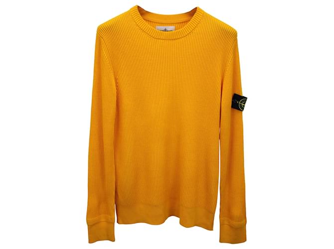 Sweat à capuche jaune Stone Island, €229 |  | France