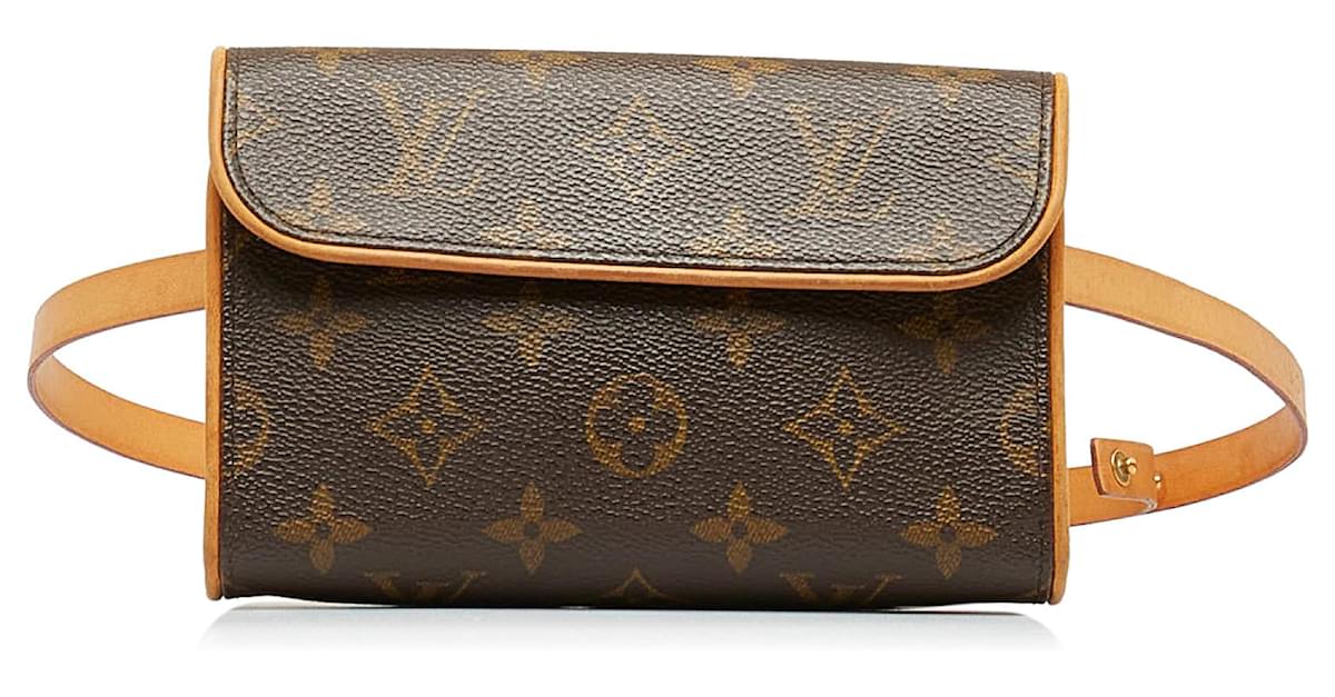 Louis Vuitton Brown Monogram Pochette Florentine Cloth ref.1018838 - Joli  Closet