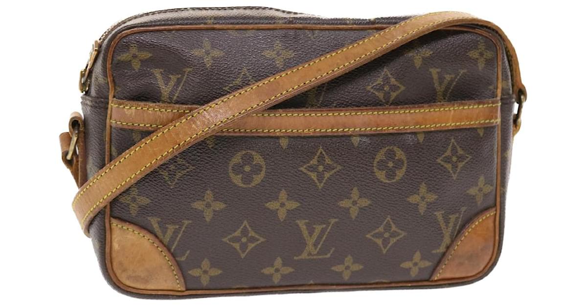 Louis Vuitton Trocadero 24 Monogram Canvas M51276