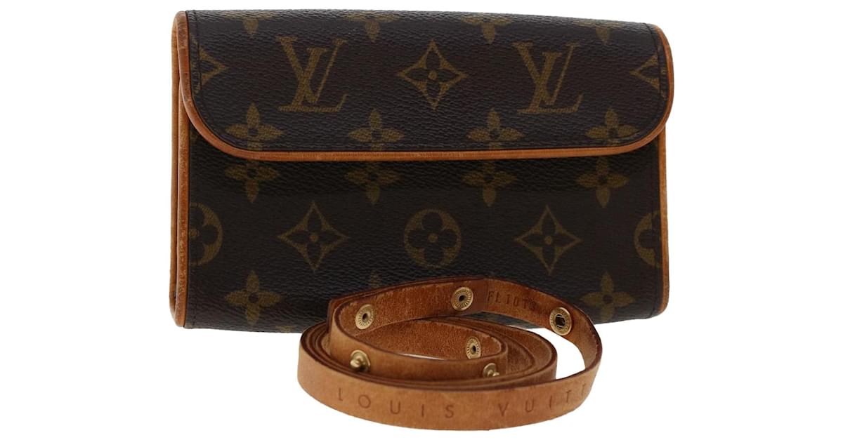 LOUIS VUITTON Pochette Cosmetic GM M47353 Monogram Women Brown Preowned