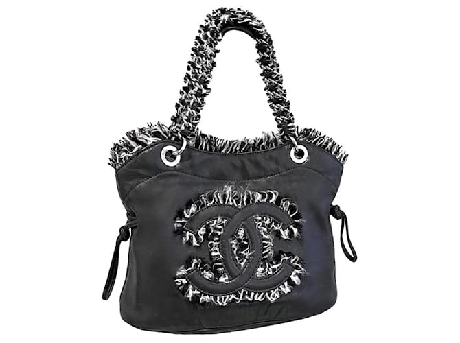 Chanel Limited edition leather tote bag Grey ref.1032639 - Joli Closet