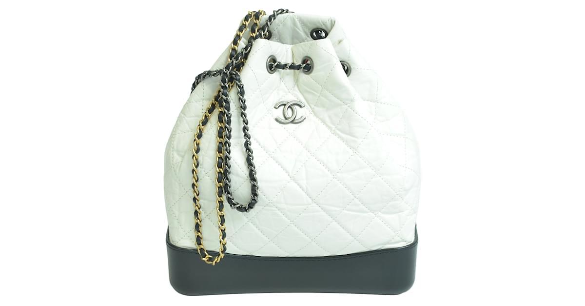 Chanel white/Black Quilted Gabrielle Back Pack Leather ref.1036052