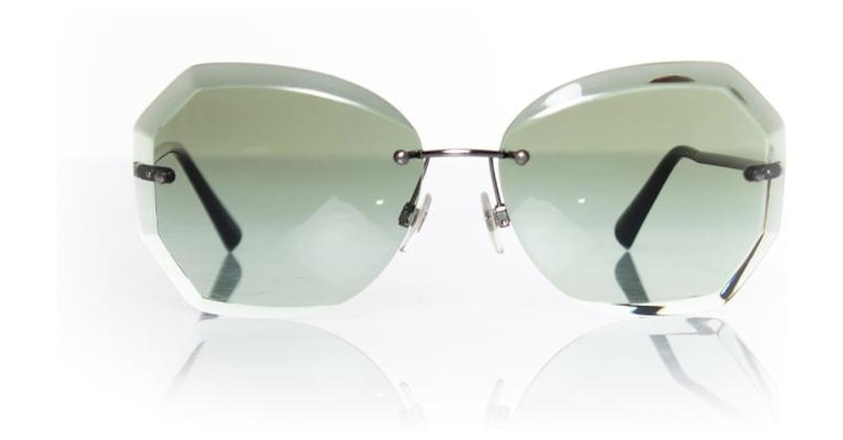 Chanel, Rimless hexagon sunglasses Green ref.1037468