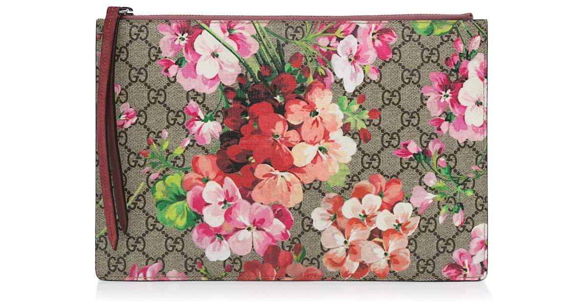 Gucci floral clearance clutch