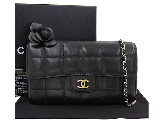 バッグ CHANEL camellia chain leather party bag Chanel Camellia Choco Bar Chain Bag Black Leather ref.JC1065522