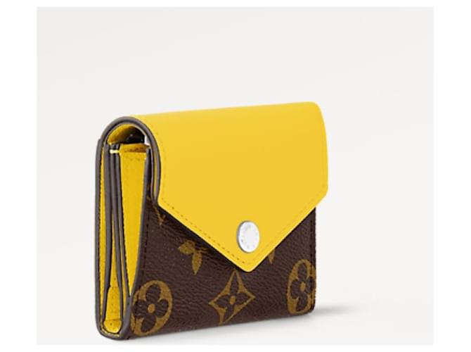 Louis Vuitton LV Zoe wallet new yellow Leather ref.1080869 - Joli
