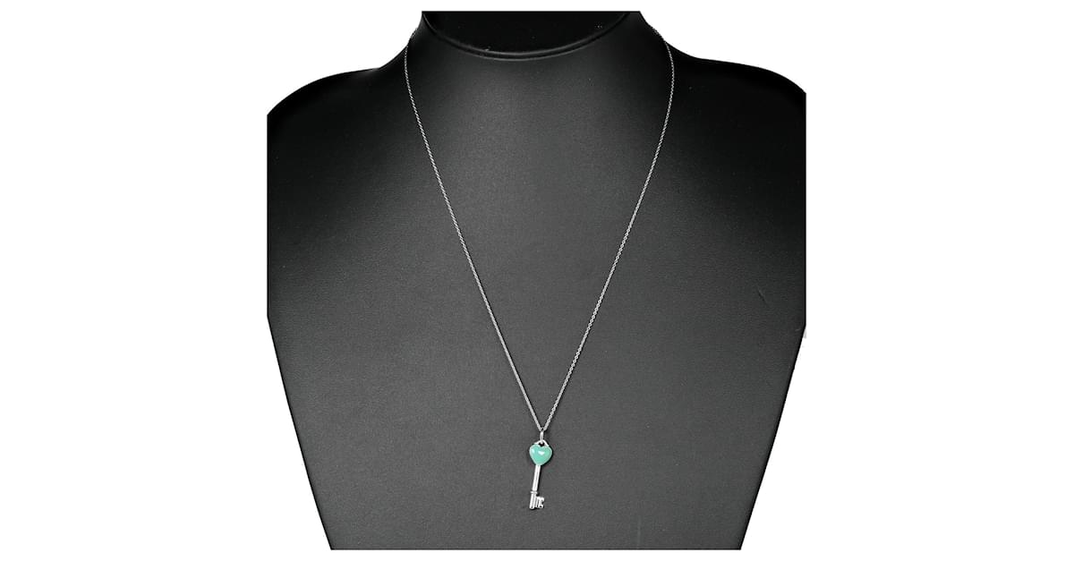 Blue key deals necklace paparazzi