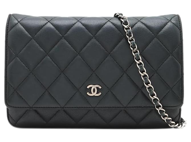CHANEL ブラックレザー ショルダーバッグ 2012-2013 Chanel Black 2012-2013 Lambskin Quilted Wallet On Chain Leather