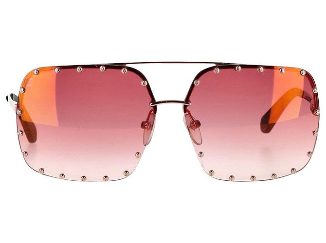 Louis Vuitton The Party Square Sunglasses in Gold Metal  display picture 3