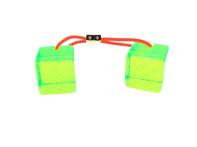 Louis Vuitton Hair cube Green Plastic ref.1140100 - Joli Closet display picture 1
