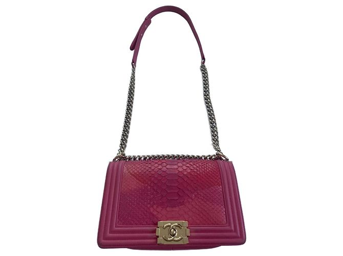 Chanel “BOY” bag Pink Python ref.1153877 - Joli Closet