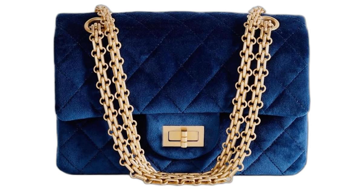 Chanel 2019 MINI BLUE VELVET QUILTED 2.55 Reissue 224 flap bag Navy blue Gold hardware Leather ref.1168853 Joli Closet