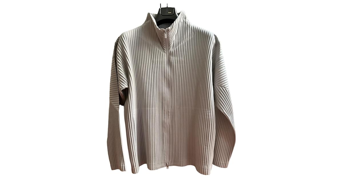 Basics Polo in Light Gray – SVRN