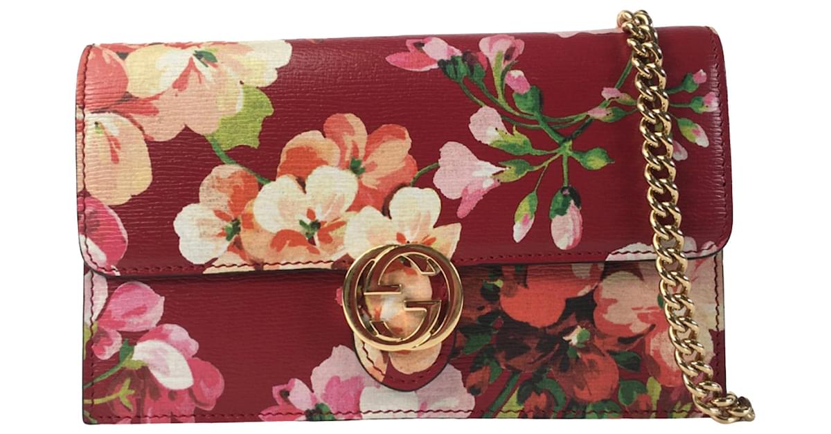 Gucci blooms discount wallet on chain