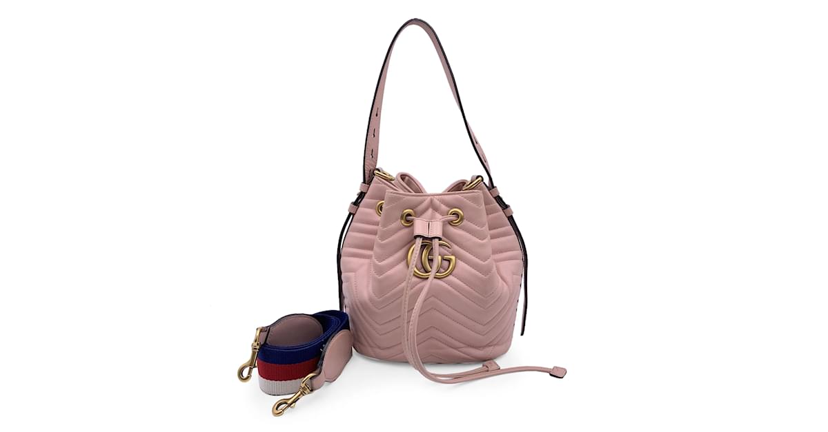 Gucci gg marmont sale quilted leather bucket bag