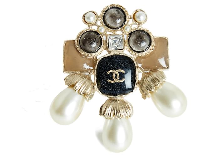 Chanel 16A XL Golden CC Brooch Metal ref.1197669 - Joli Closet