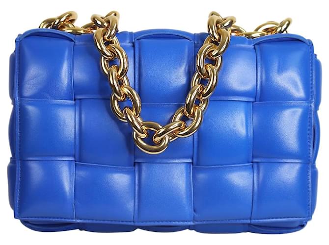 Bottega Veneta Blue Padded Cassette bag Leather ref.1222418 - Joli