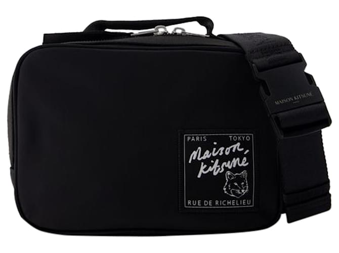【関税込み】Maison Kitsune MARSUPIO IN NYLON THE TRAVELLER MAISON KITSUNÉ - NYLON 