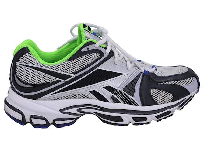 Vêtements Vetements x Reebok Spike Runner 200 Sneakers in Silver