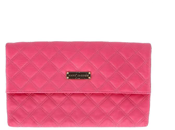 Pochette matelassée Marc Jacobs en cuir rose ref.1294687 - Joli Closet