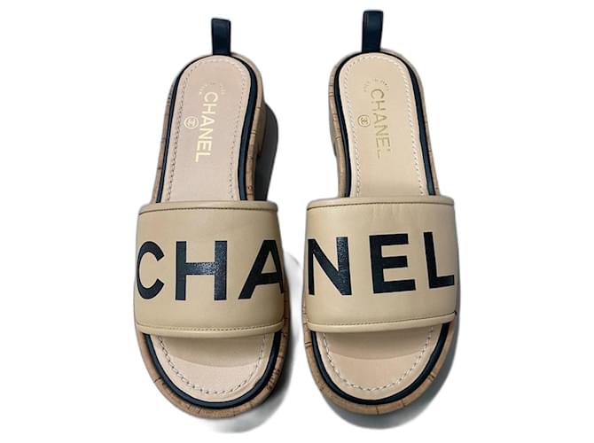 Chanel mules cork leather Black Beige ref.1302487 - Joli Closet