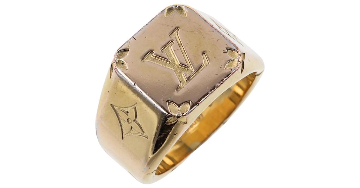 Louis Vuitton Chevaliere a bague monogramme Dore ref.1317553 Joli Closet