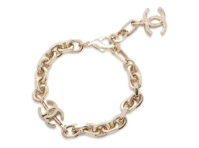 Chanel Gold Charm Bracelet Golden Metal ref.1465669 - Joli Closet