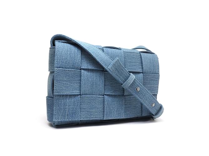 バッグ BOTTGA VENETA Bottega Veneta The Cassette Padded Leather Crossbody Bag