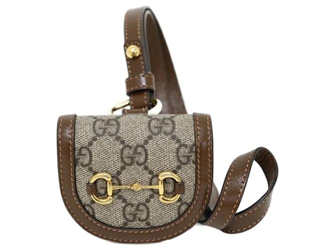 h*a様 GUCCI AirPods maxケース Gucci's outrageous $980 AirPods Max case doubles as a purse