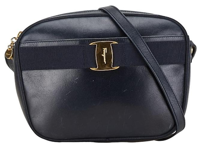 Salvatore Ferragamo Vara Navy blue Leather ref.JC1538234 (Sold
