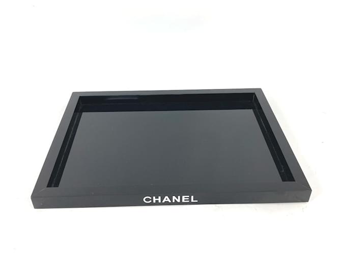 Chanel Black and White Plastic Jewelry Tray ref.1549673 - Joli Closet